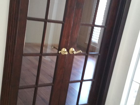 3rd image of 5652 Rockport Ln
