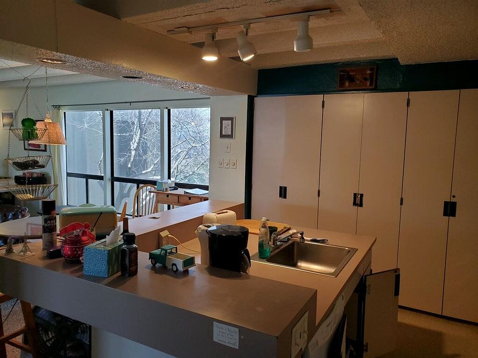 1st image of 5914 Lago Vista Way #21