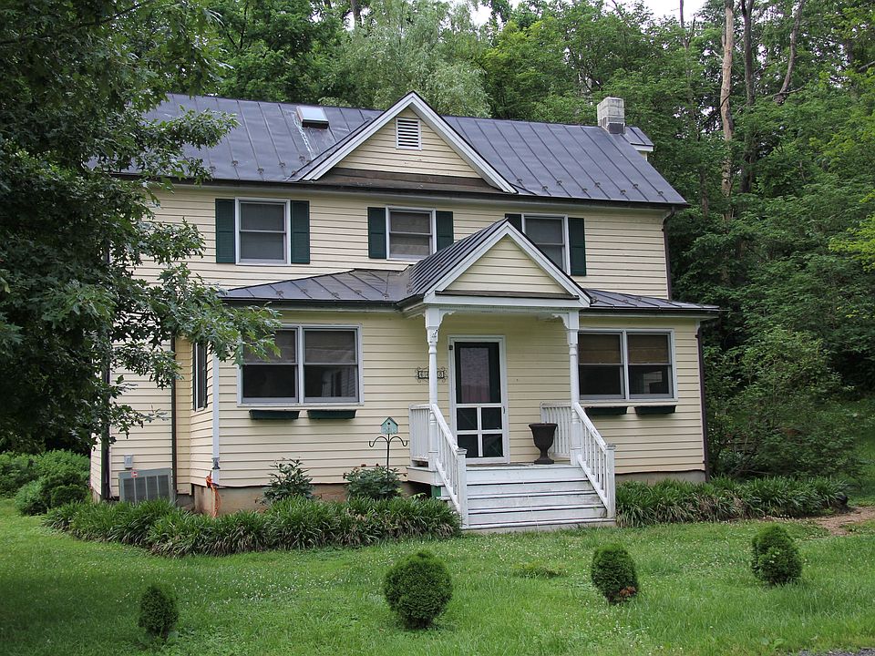 Front of house (6648 Plank Road).  Just one house west of the Plank Rd Exhange