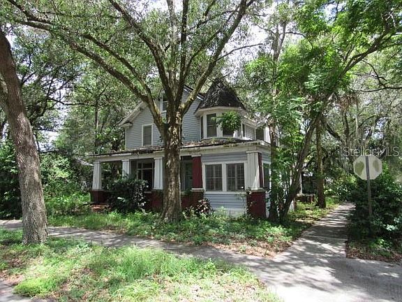 4th image of 1022 Success Ave