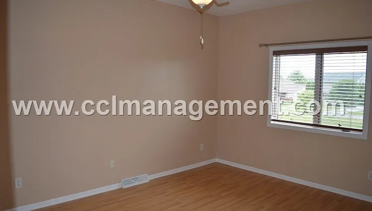 7329 Blue Maple Trl — Photo 8