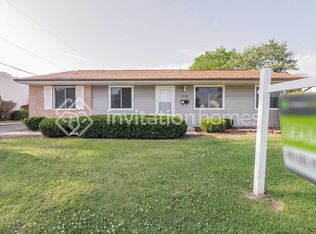 5192 Greentree Rd, Tinley Park, IL 60452