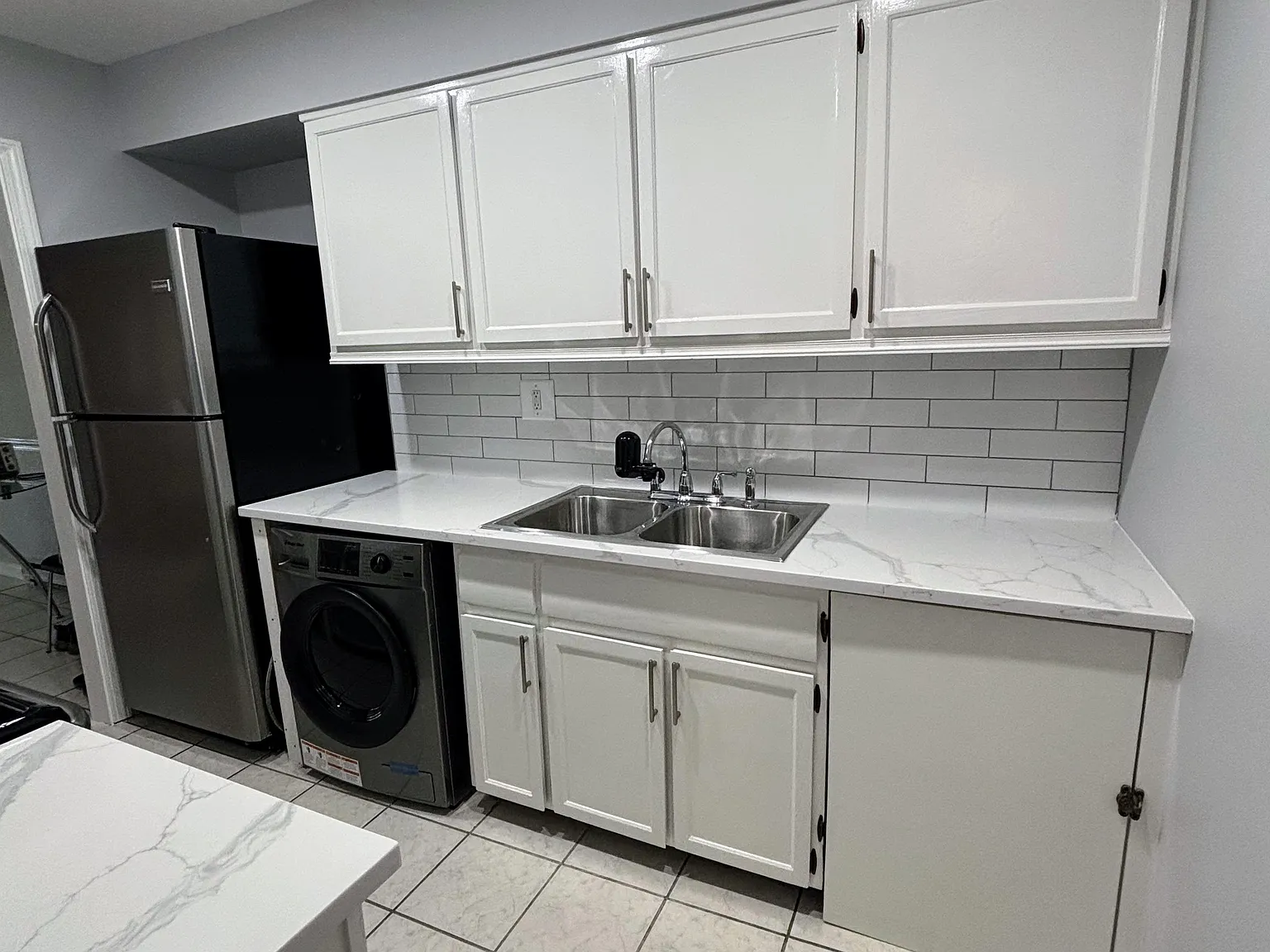 2 bed, 1023 sqft, $2,450 — Photo 1