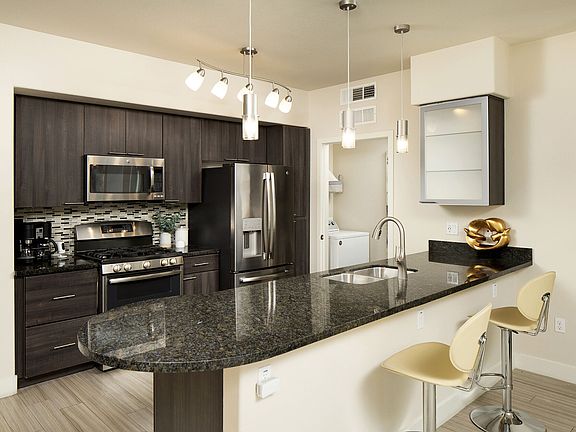 4th image of 15509 N Scottsdale Rd #C3037