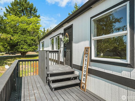 4th image of 9928 Whitecap Drive NW