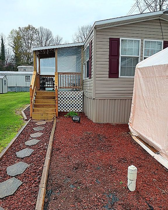 1st image of 18064 Erie Ln