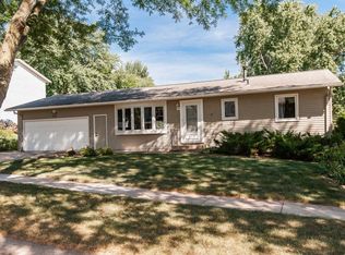 215 26th St NW, Rochester, MN 55901