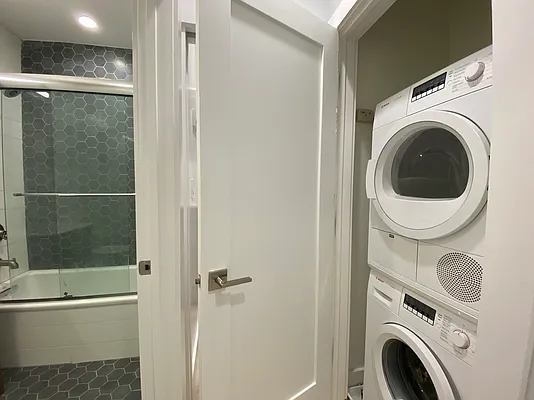 Rented by Corcoran | media 9