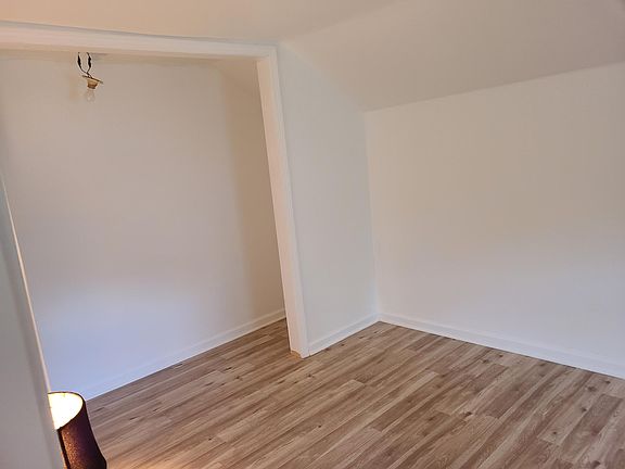 2nd image of 2641 Niag Falls Blvd