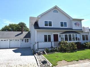 18 Mohican Trl, Old Saybrook, CT 06475