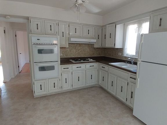 4th image of 4536 N Osage Ave
