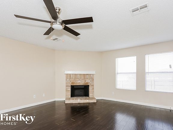 3rd image of 1514 Glenwick Dr