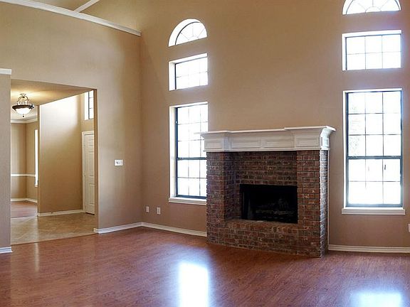 2nd image of 6804 Nob Hill Dr