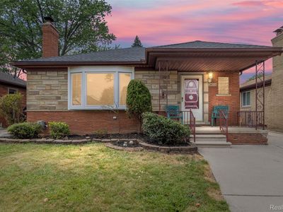 24031 Eastwood St, Oak Park, MI, 48237