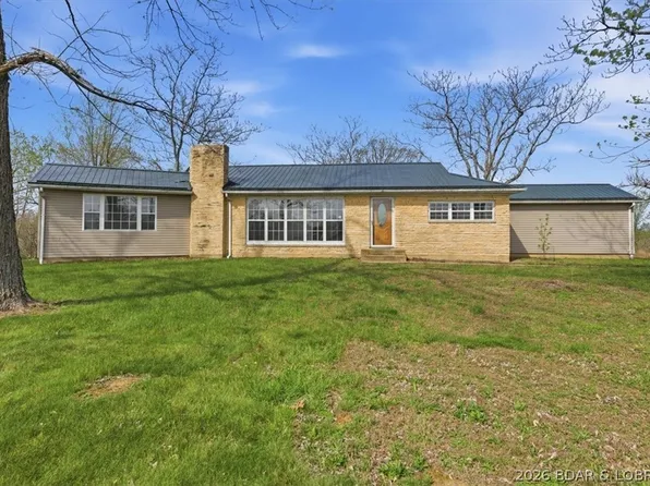 656 S Walnut St, Saint Elizabeth, MO 65075