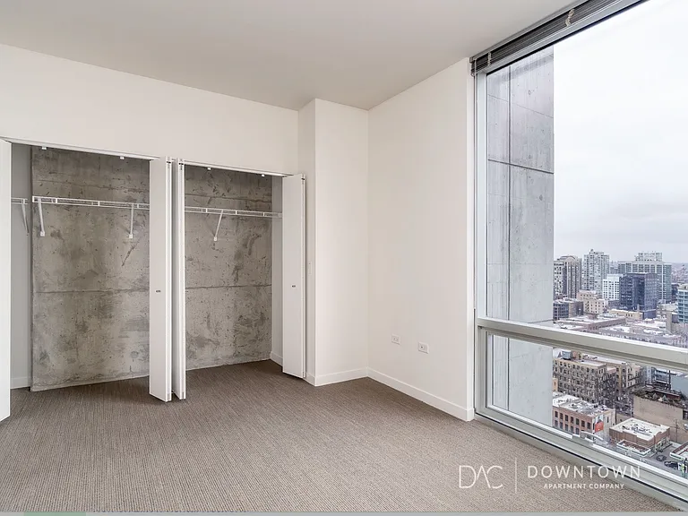 733 N La Salle Dr #1 — Photo 7