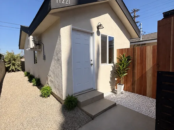 11221 Dumont Ave, Norwalk, CA 90650