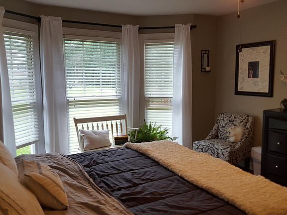 Downstairs Master bedroom- large and light