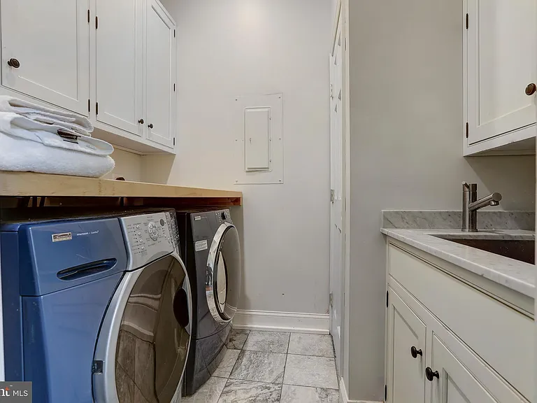 1007 N Calvert St — Photo 29
