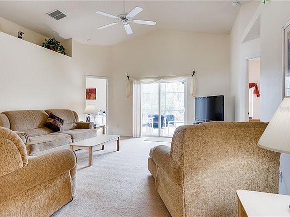 5th image of 122 Canary Island Cir