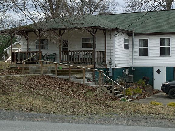 3rd image of 209 Keller Ave