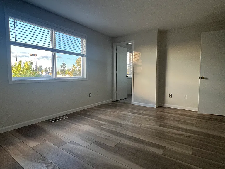 1004 SE 123rd Ave — Photo 20