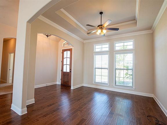 5th image of 128 Noelle Ln