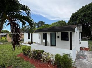 650 NE 137th St, North Miami, FL 33161