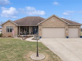 1061 Constitution Dr, Xenia, OH 45385