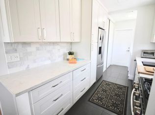 6255 Bakman Ave, North Hollywood, CA 91606