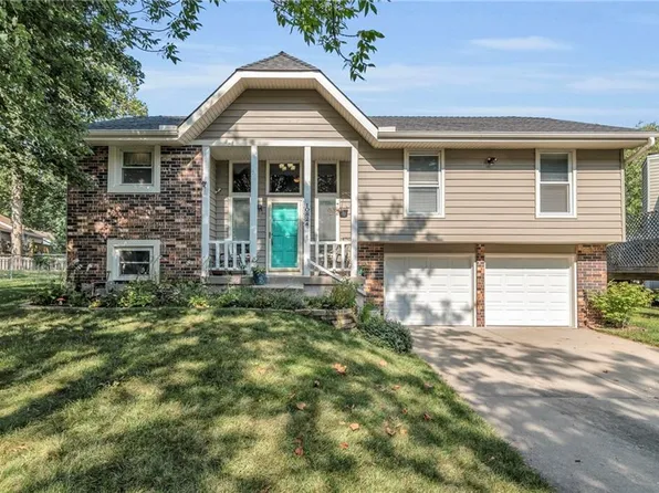10824 N Charlotte St, Kansas City, MO 64155