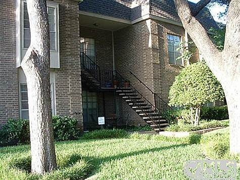 4th image of 4426 Harlanwood Dr #104