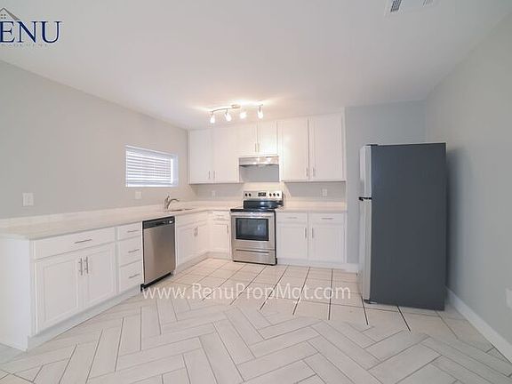 2nd image of 4840 W Mulberry Dr