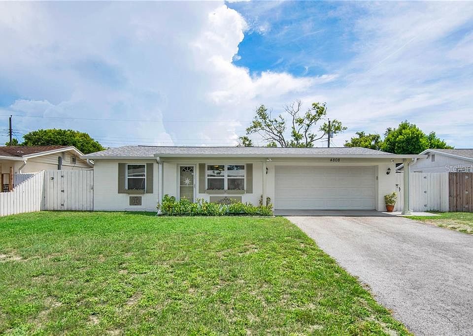 1st image of 4808 Blossom Dr
