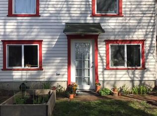 907 Yakima Ave S, Seattle, WA 98144