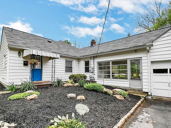 5th image of 323 Westview Ave