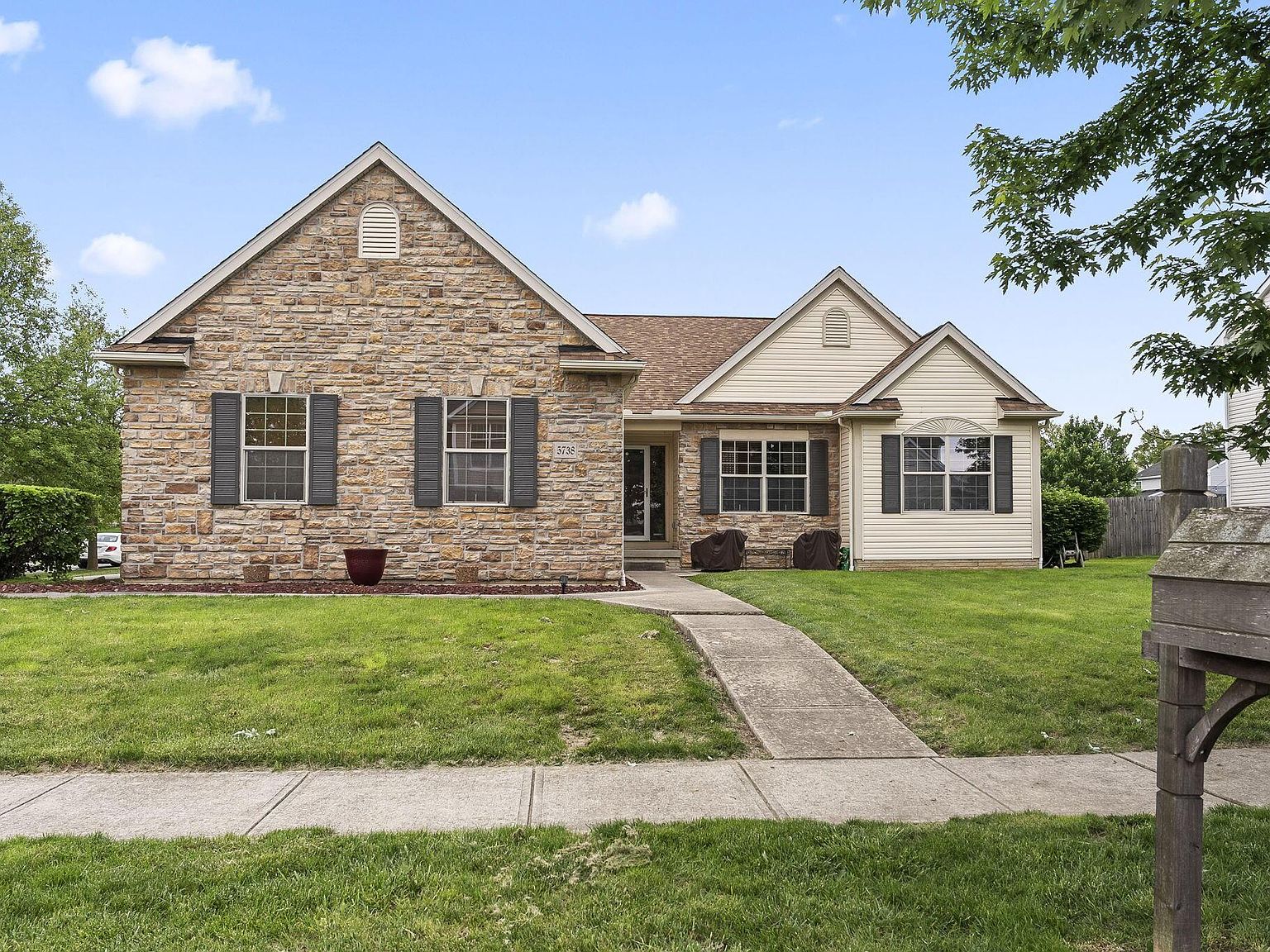 5738 Little Red Rover St, Groveport, OH 43125 | Zillow