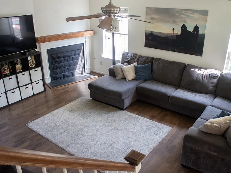 210 Rockwood Pl — Photo 12