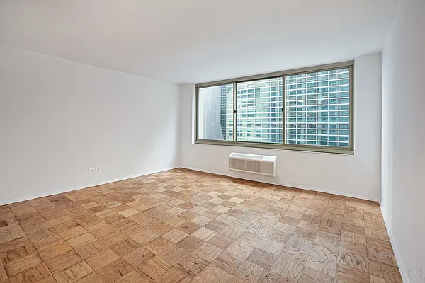 Sold by Halstead Real Estate | media 2