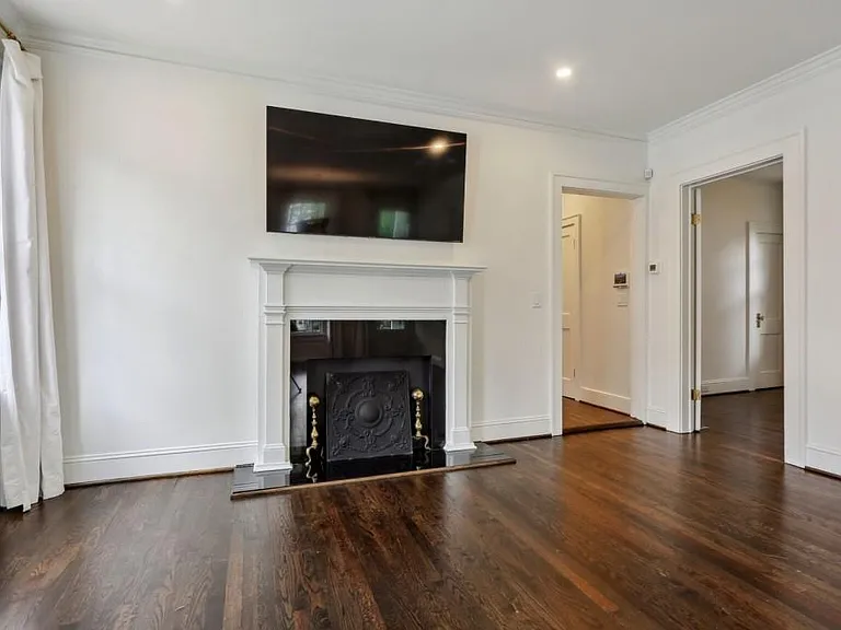 2140 Fairhaven Cir NE — Photo 9