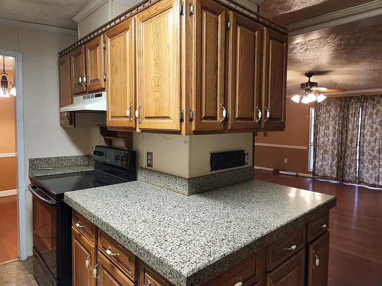 6932 Wade Dr — Photo 23