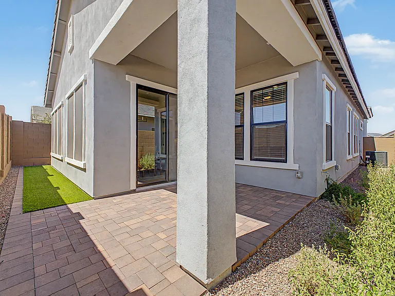 4412 N 203rd Dr — Photo 29