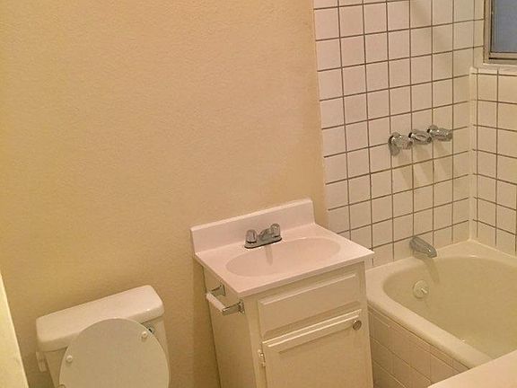 5th image of 800 S Normandie Ave APT 127