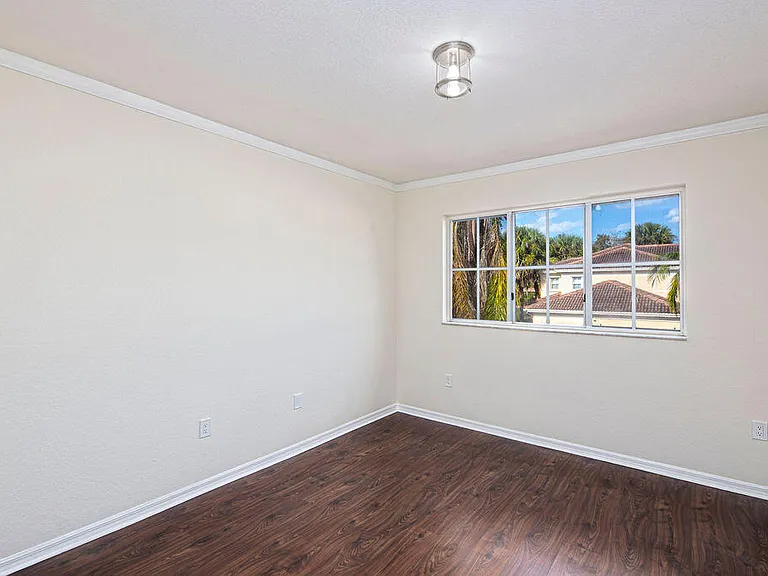 2400 Centergate Dr #202 — Photo 24