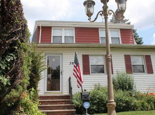 3641 209th St, Bayside, NY 11361