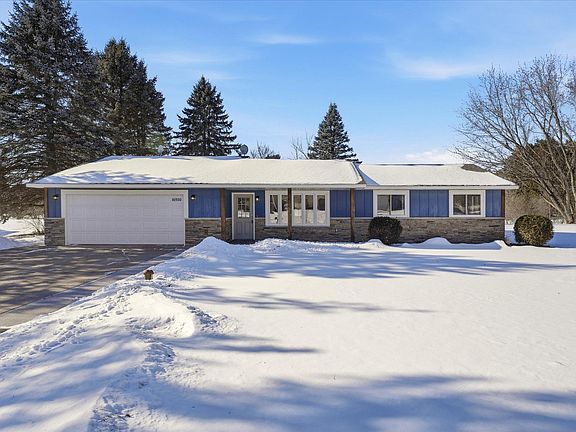 2nd image of 16930 Chisholm St NE