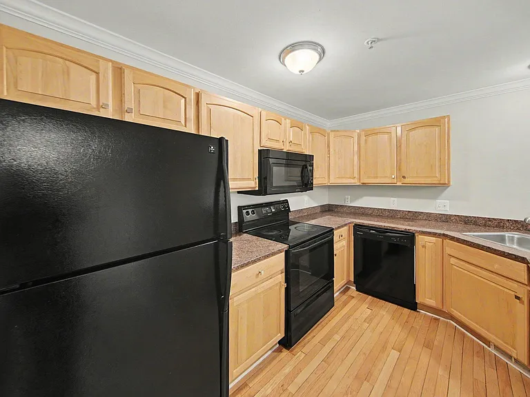 2738 Barclay Way — Photo 12