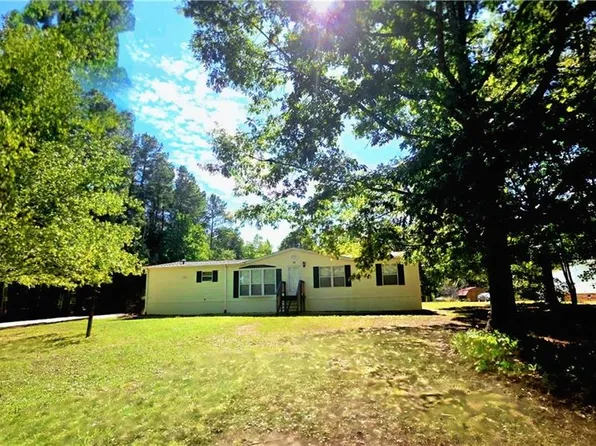 66 Oak Forest Dr, Pelham, NC 27311