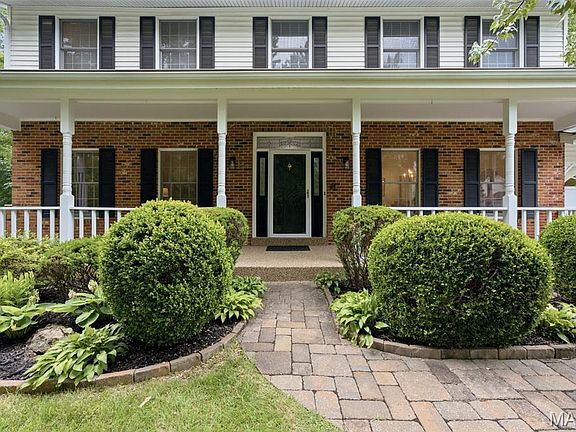 3rd image of 301 Claymont Cove Ct