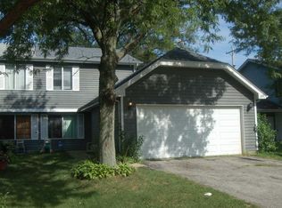 1302 Andover Dr, Aurora, IL 60504